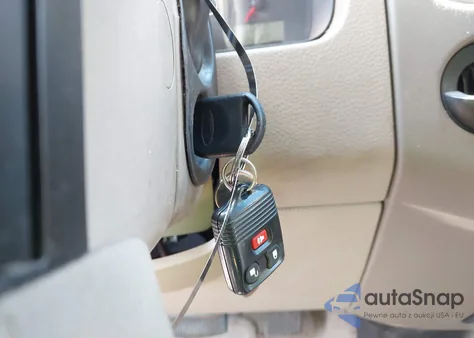 2005 Ford F-150 Lariat/Xlt z USA, uszkodzony, nr VIN 1FTPW12585KE85320